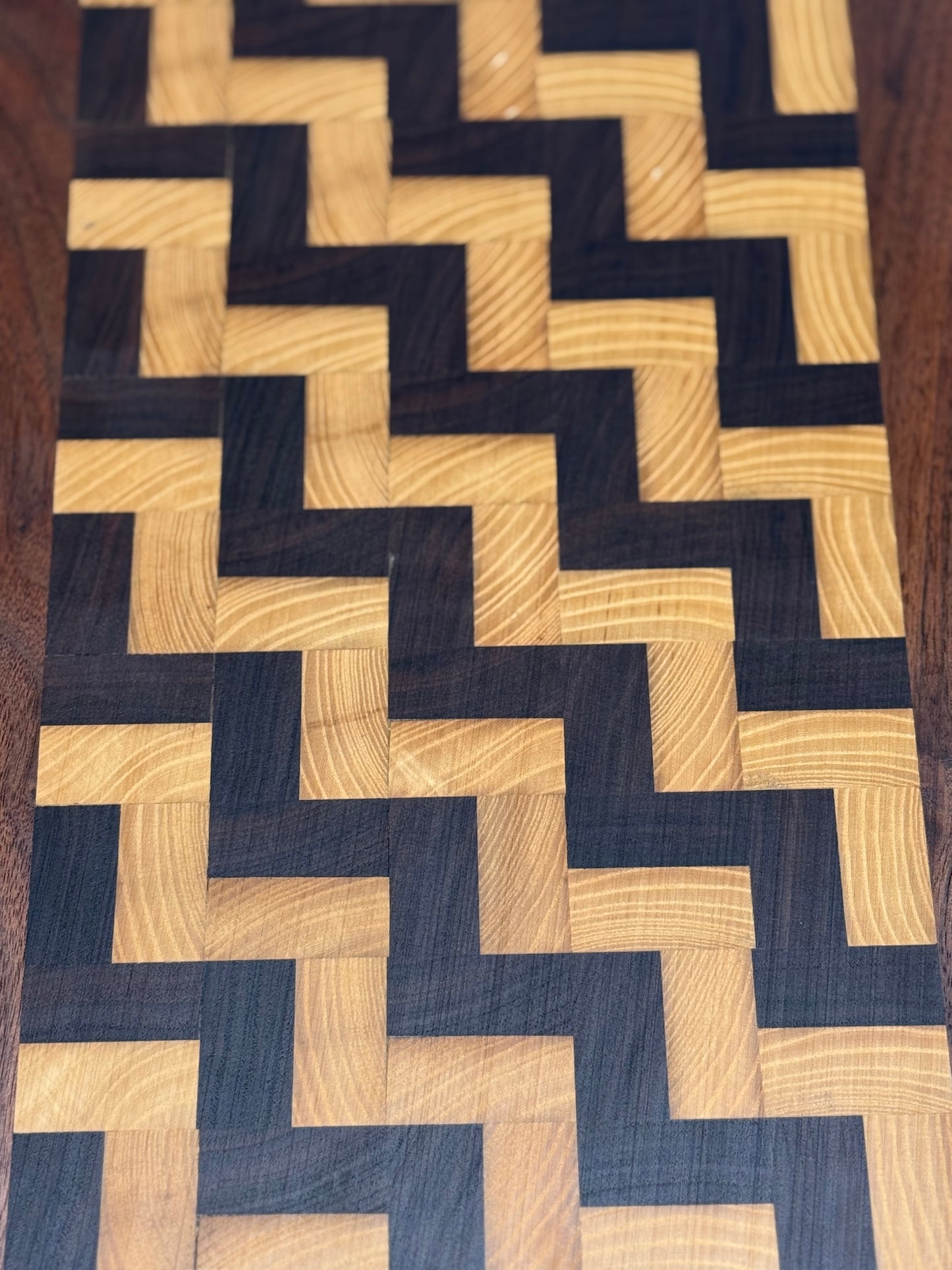 Infinite staircase cutting board